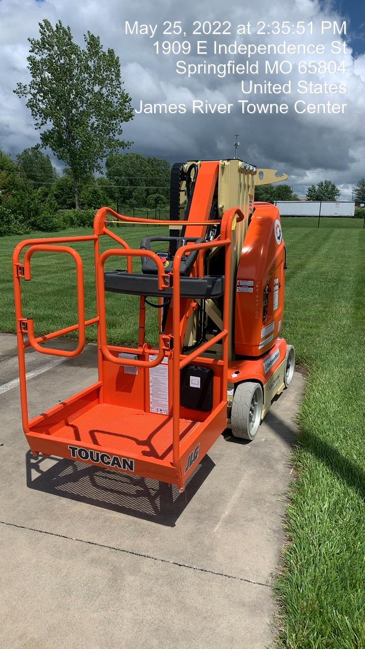 2022 JLG 26E