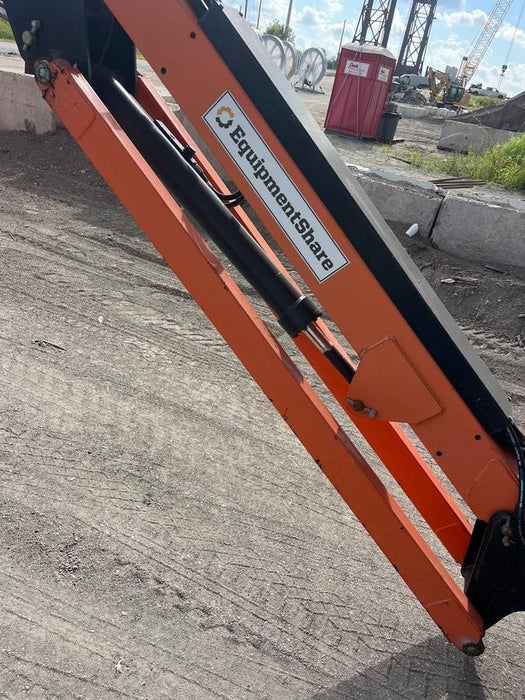 2019 JLG 600AJ