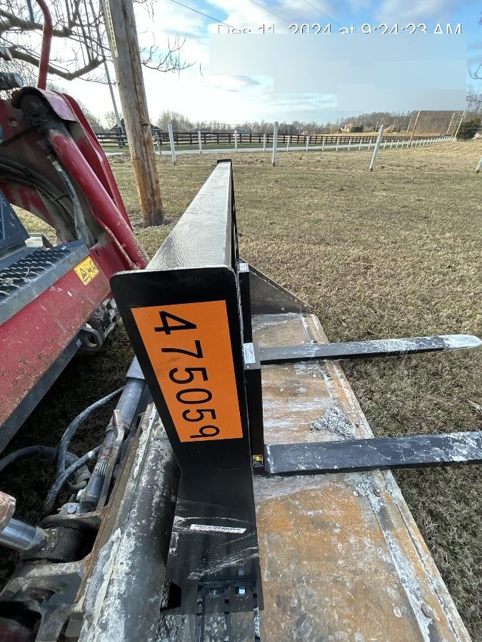 2024 ARROW MATERIAL HANDLING 48" Pallet Forks - Arrow