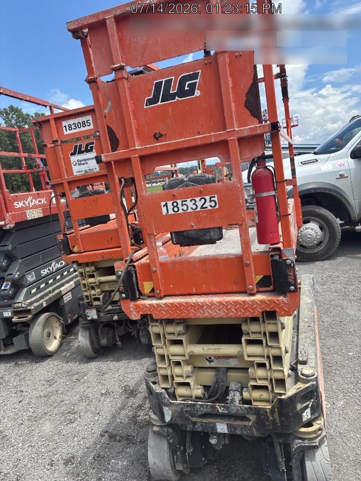 2021 JLG ES1932