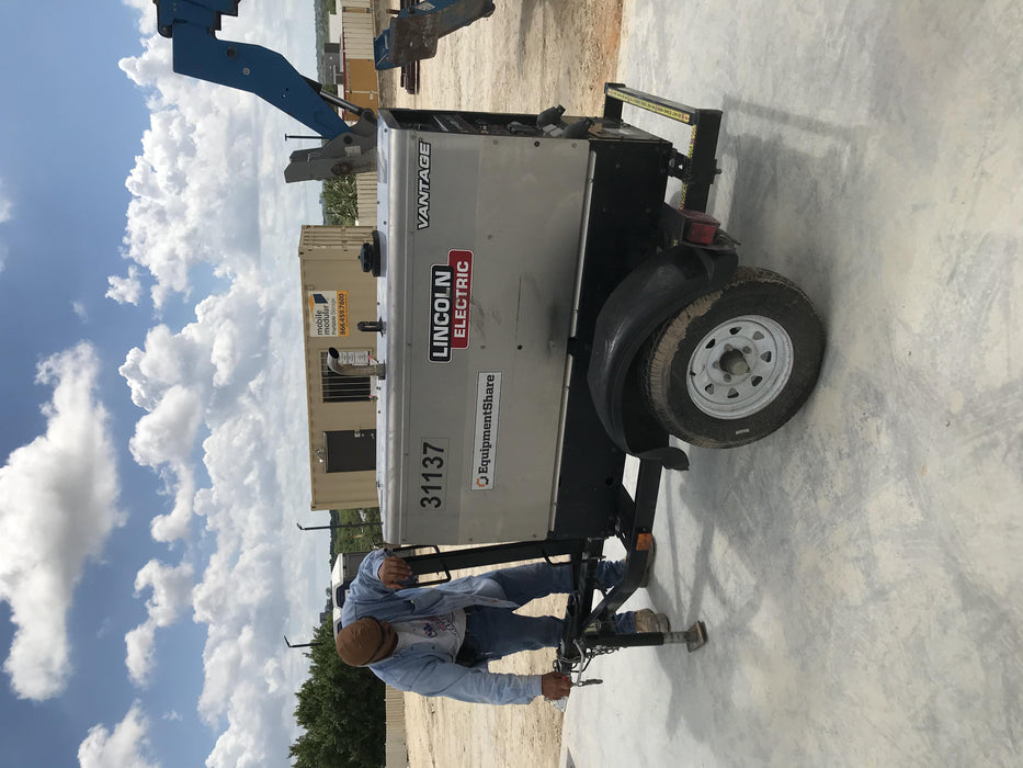 2019 Lincoln Electric Vantage 322 Welder Ready-Pak 3, Two wheel trailer, Fender and Light kit, Cable Rack