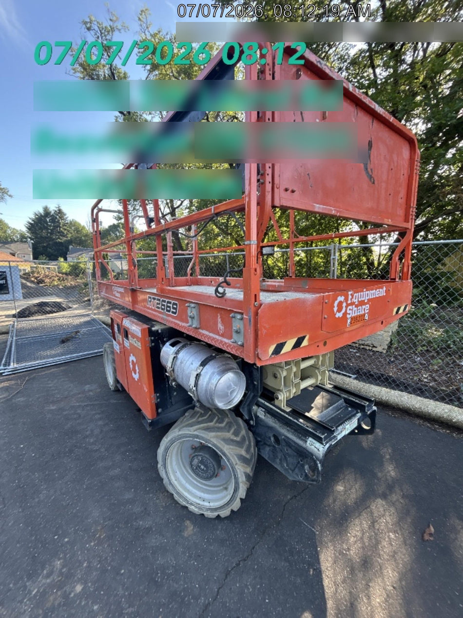 2022 JLG RT2669