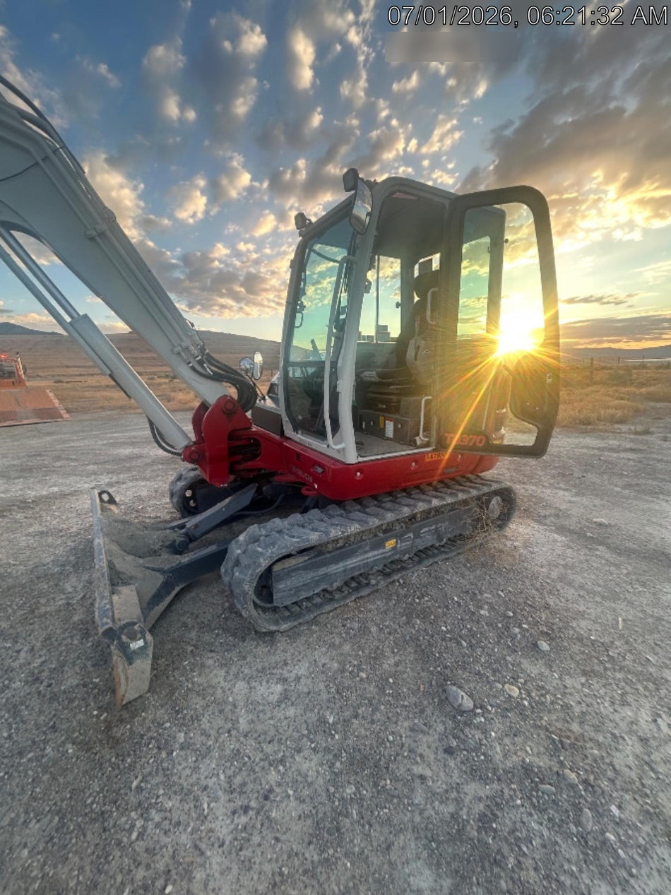 2023 TAKEUCHI TB370CR