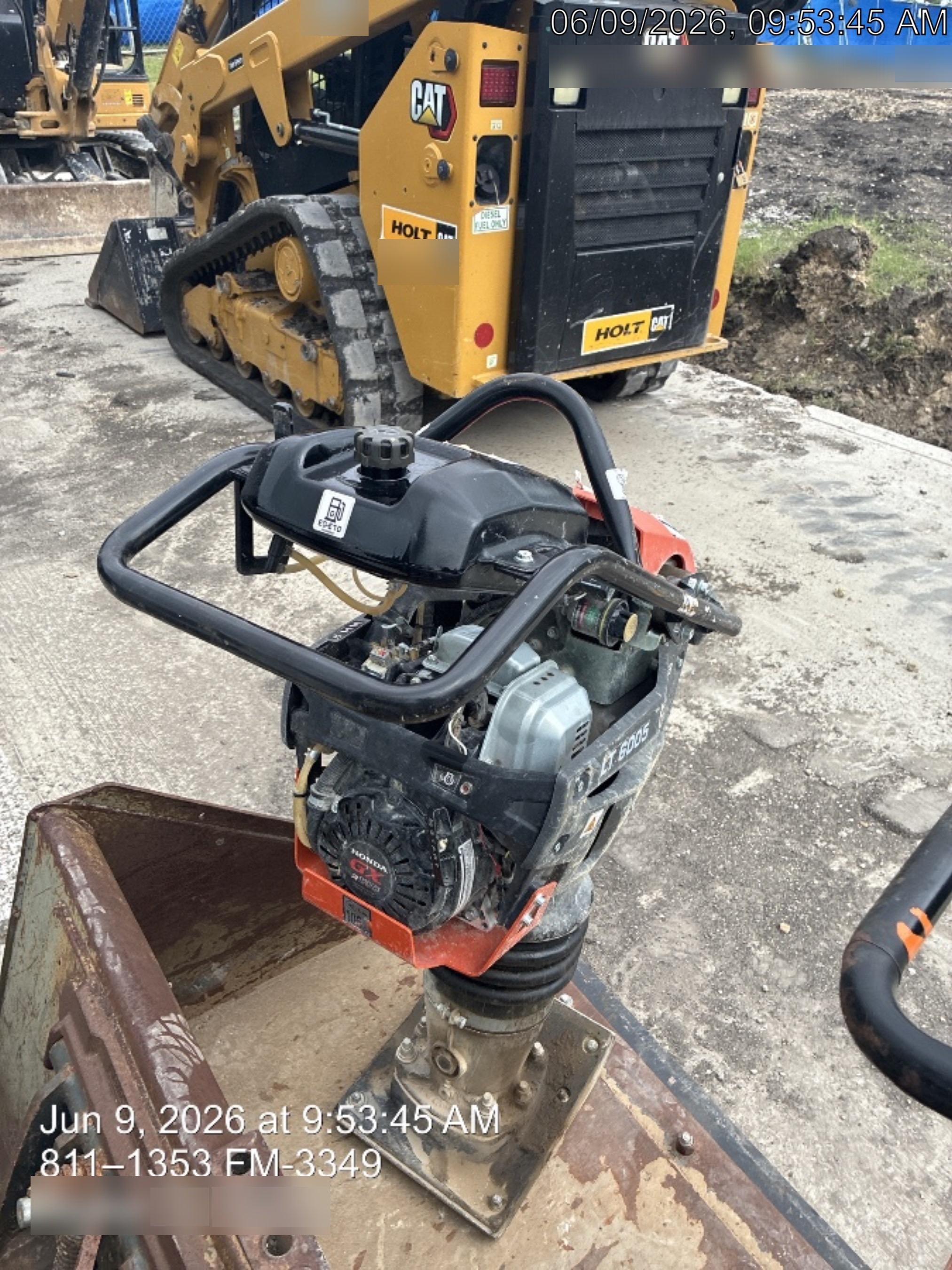 2025 HUSQVARNA LT6005