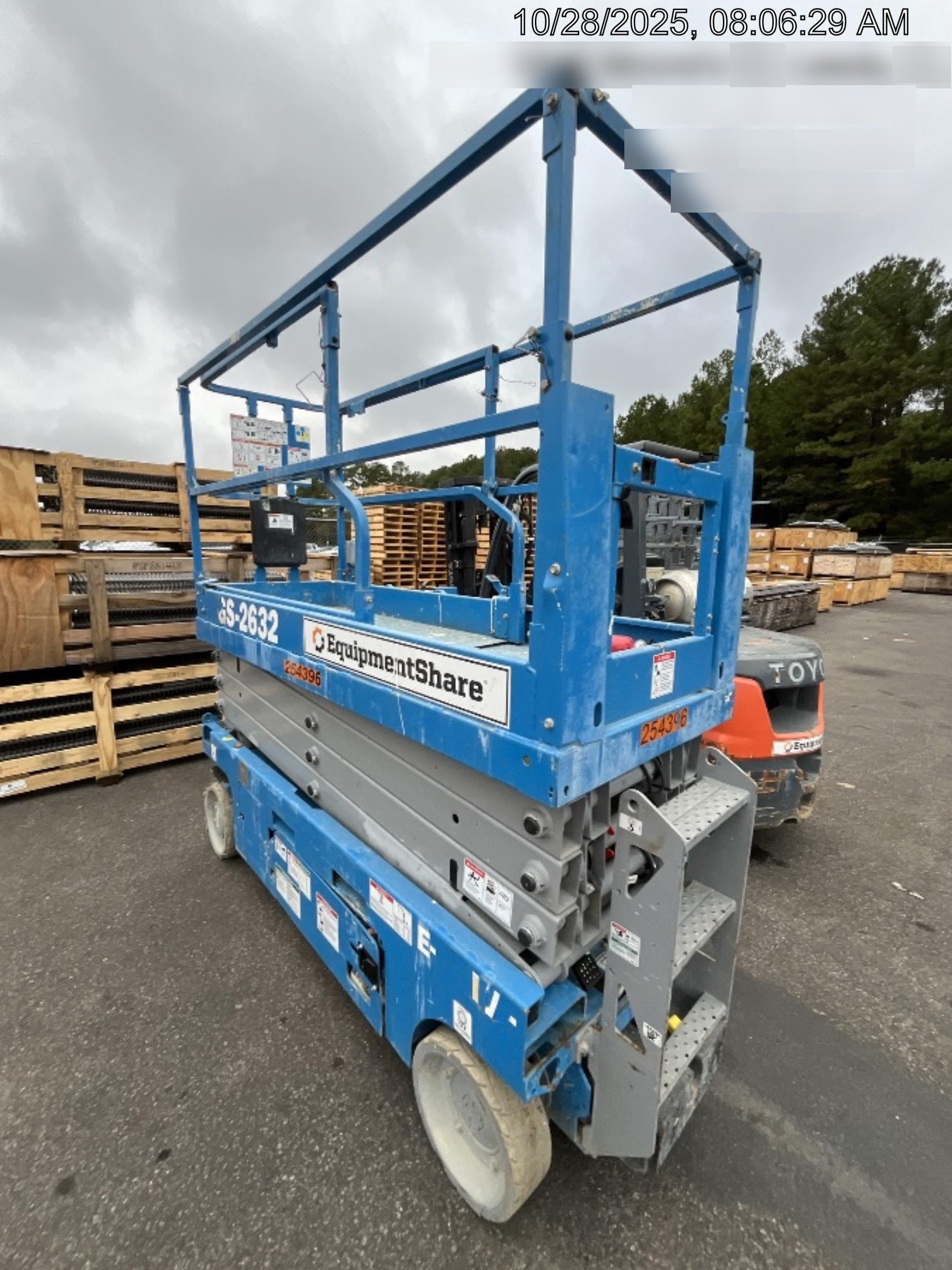 2022 GENIE GS-2632