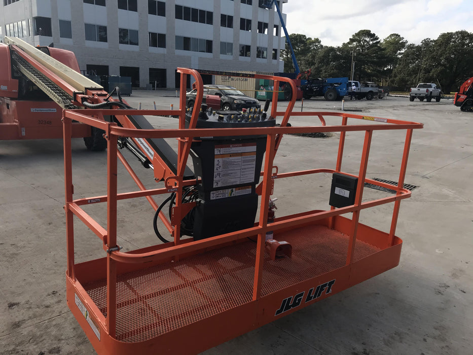 2019 JLG 660SJ