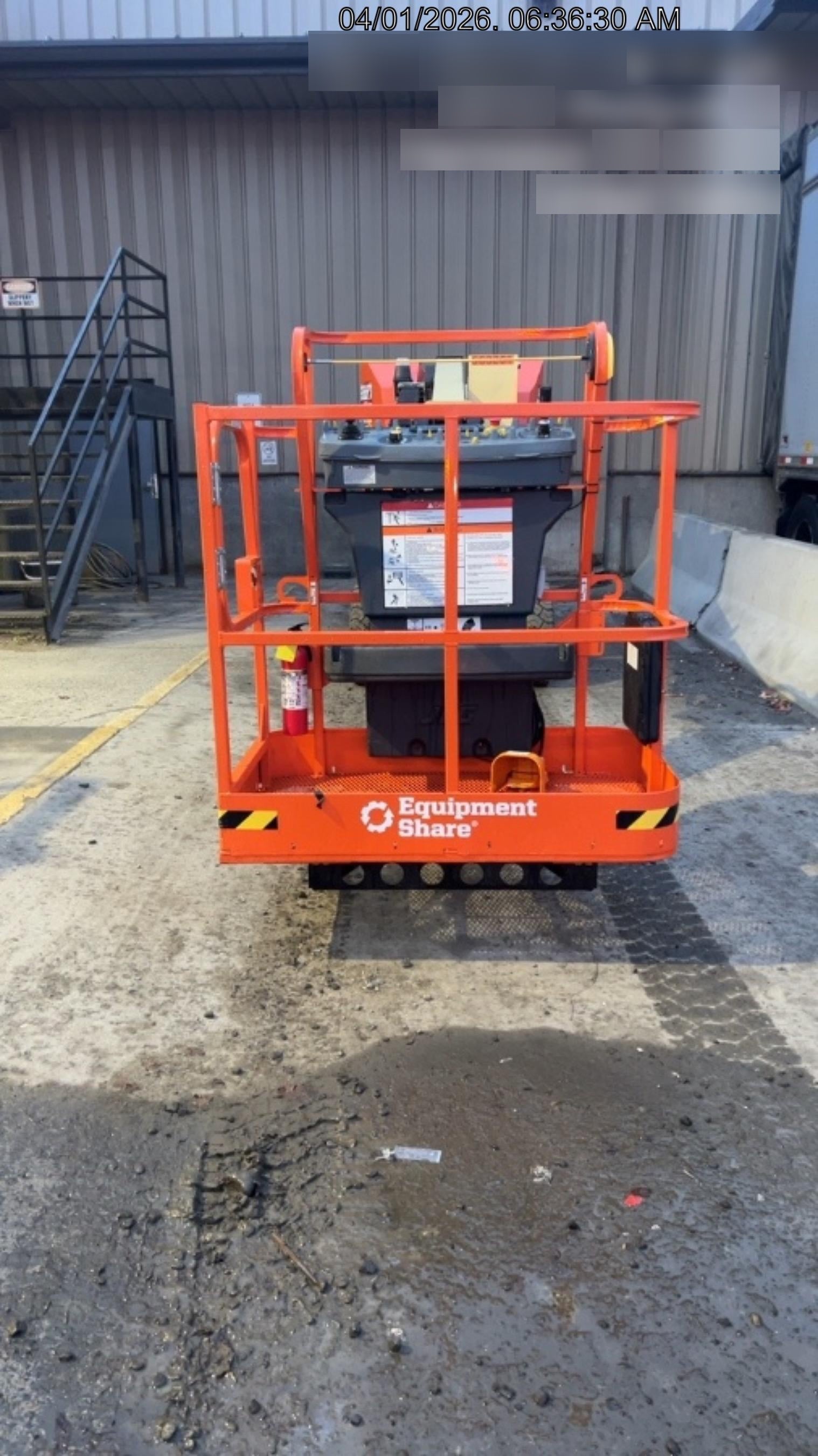 2025 JLG E300AJP