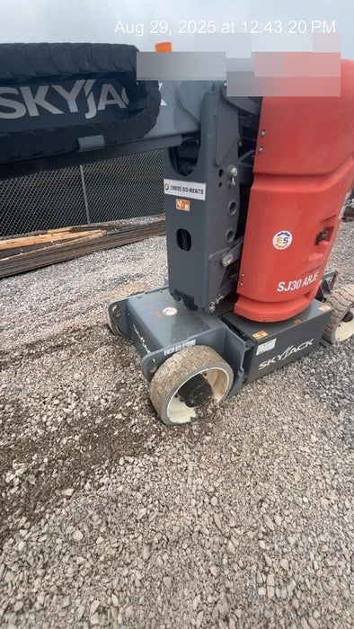 2017 SKYJACK SJ30 AJE