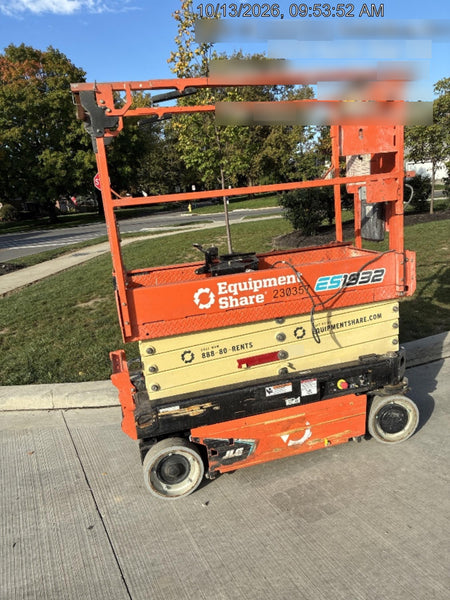 2022 JLG ES1932