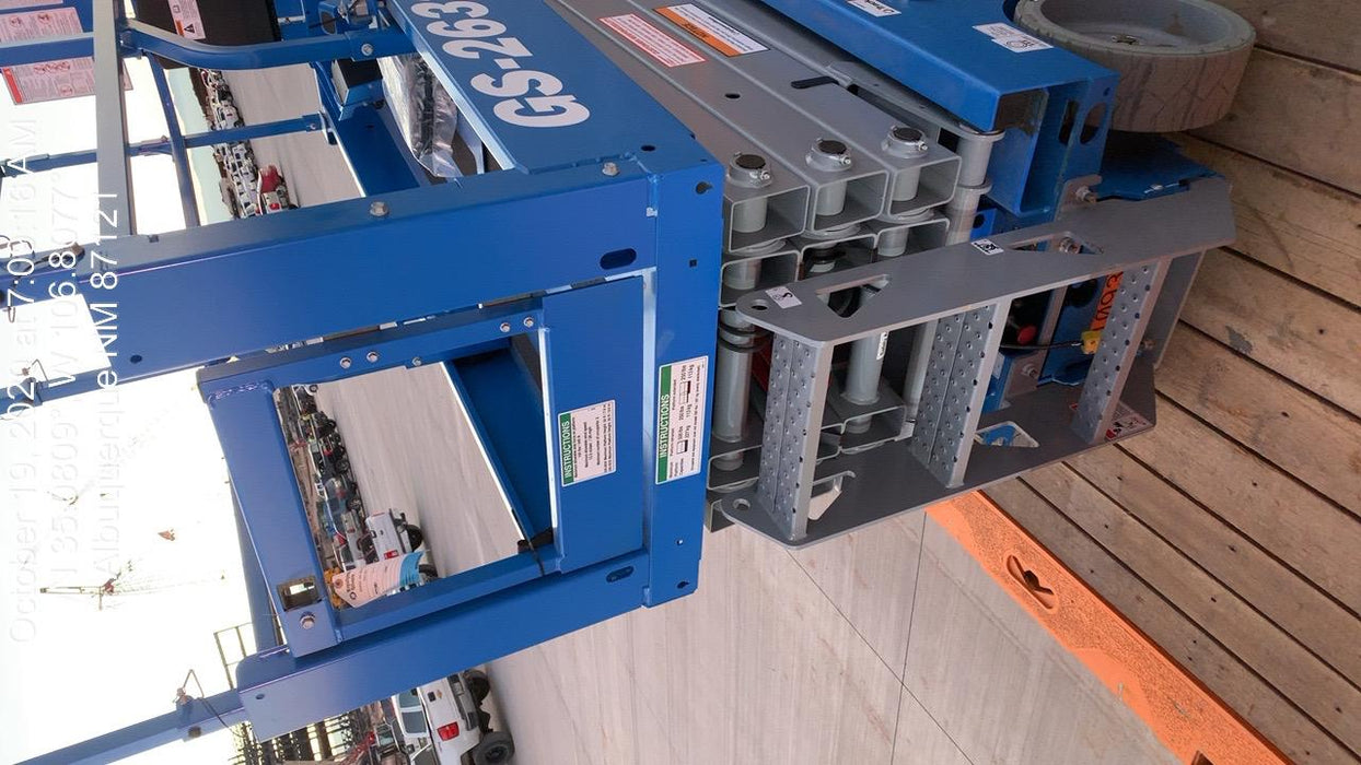 2020 Genie GS-2632 Solid NM Tires, Folding Rails with Half-Height Swing Gate, Beacon