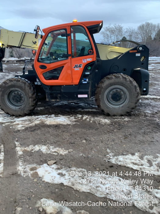 2021 JLG 1732
