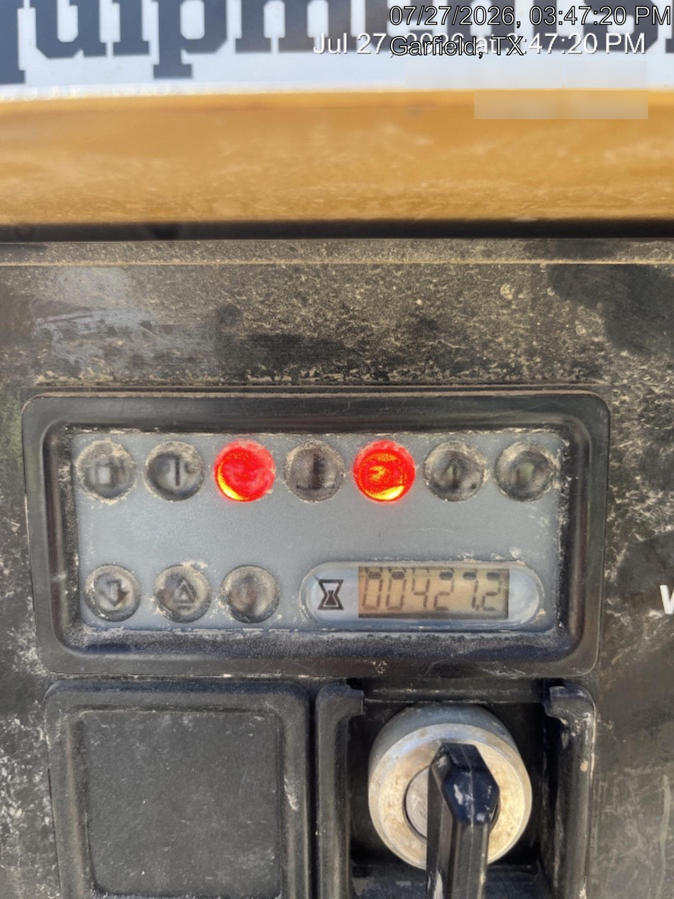 2023 Vac-Tron LP573XDT T4 Koehler Diesel Engine, 500 Gallon Debris Tank, x2 100 Gallon Water Tanks