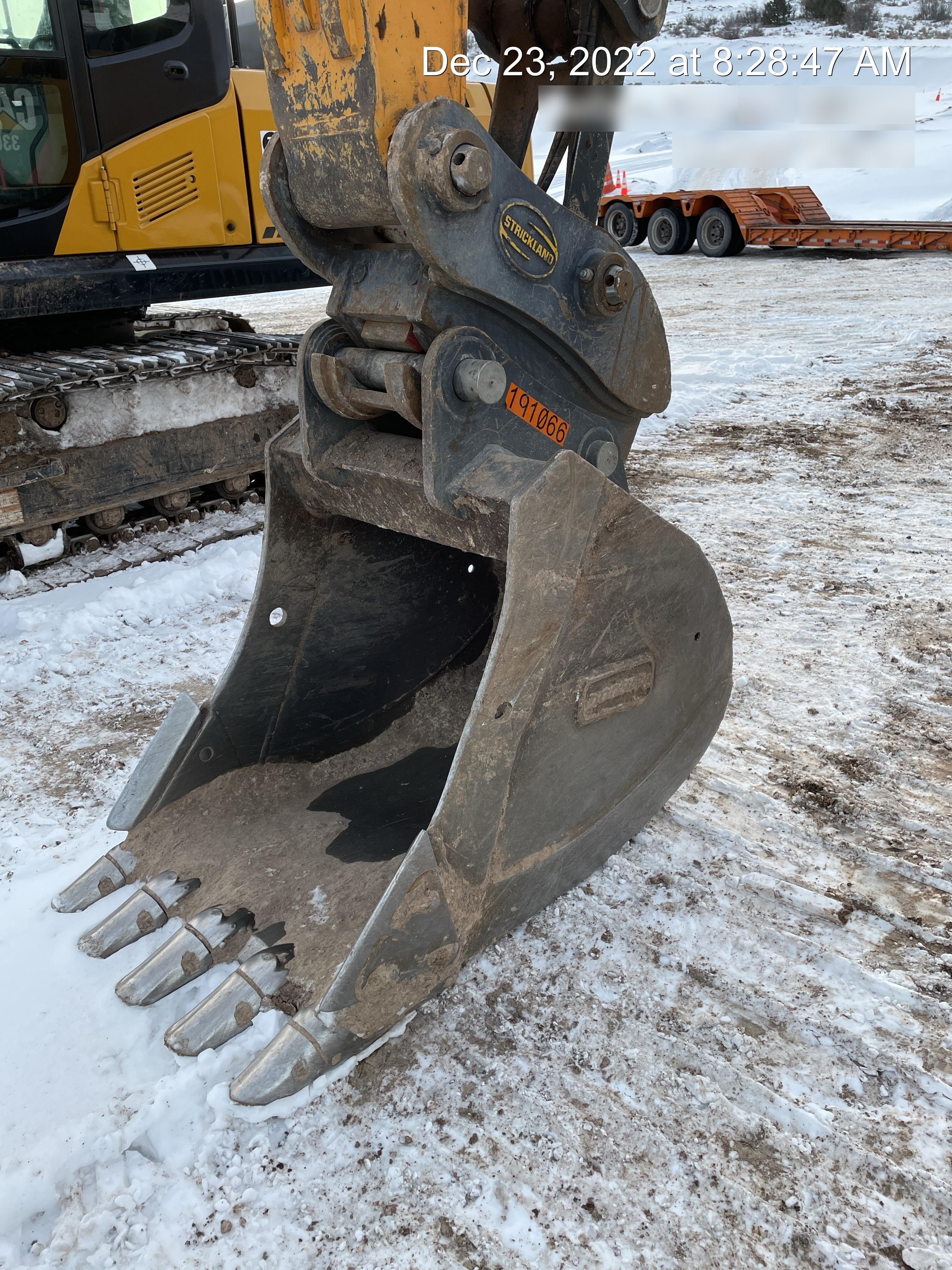 2020 DOOSAN 24" Bucket-Doosan