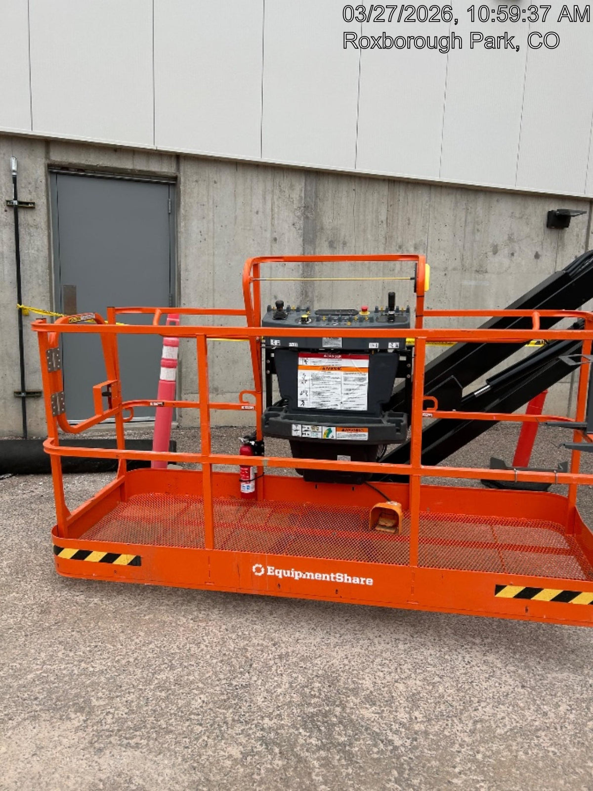 2025 JLG 660SJ