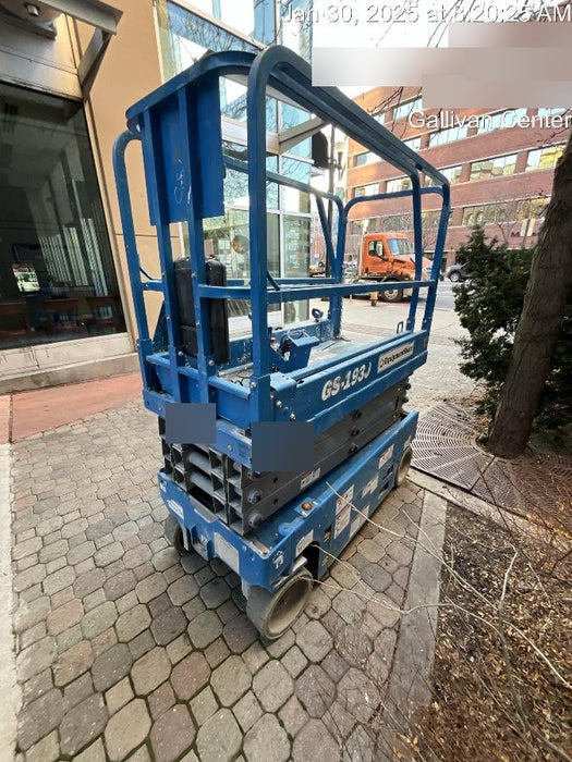 2019 Genie GS-1930 Fixed rails with chain Entry