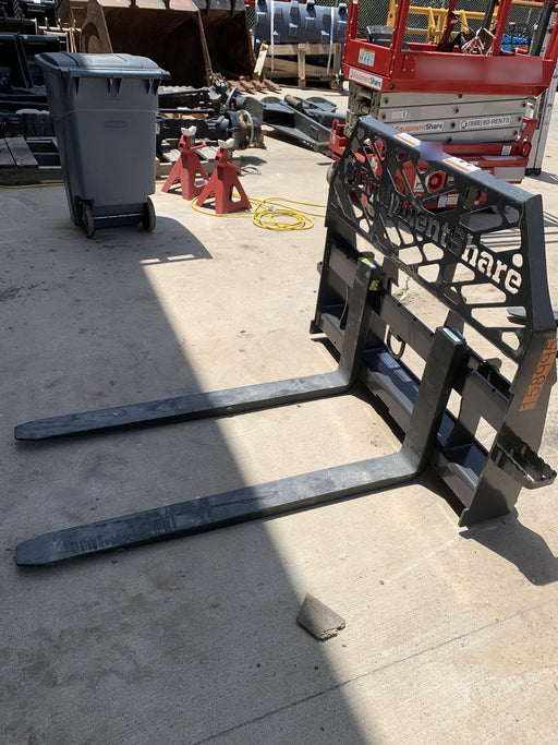 2021 PALADIN 48" Pallet Forks - Paladin