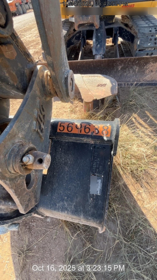 2025 TAKEUCHI 36" Bucket - Takeuchi