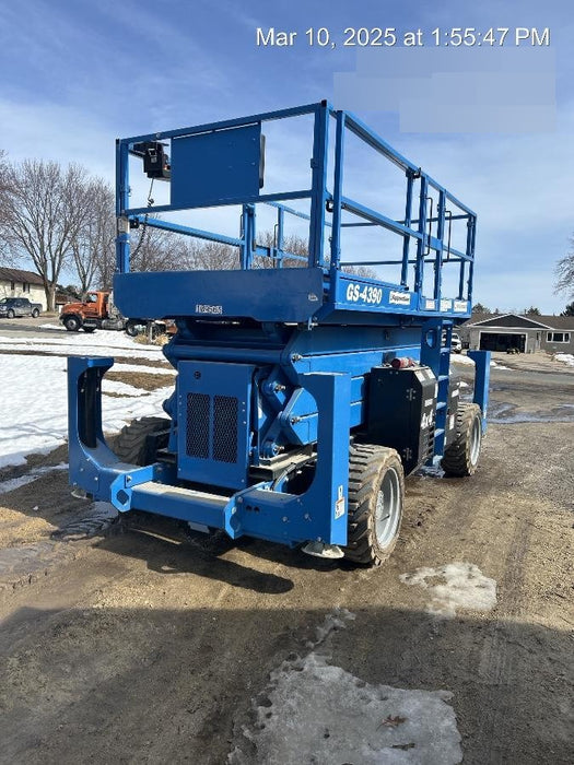 2020 GENIE GS-4390 RT