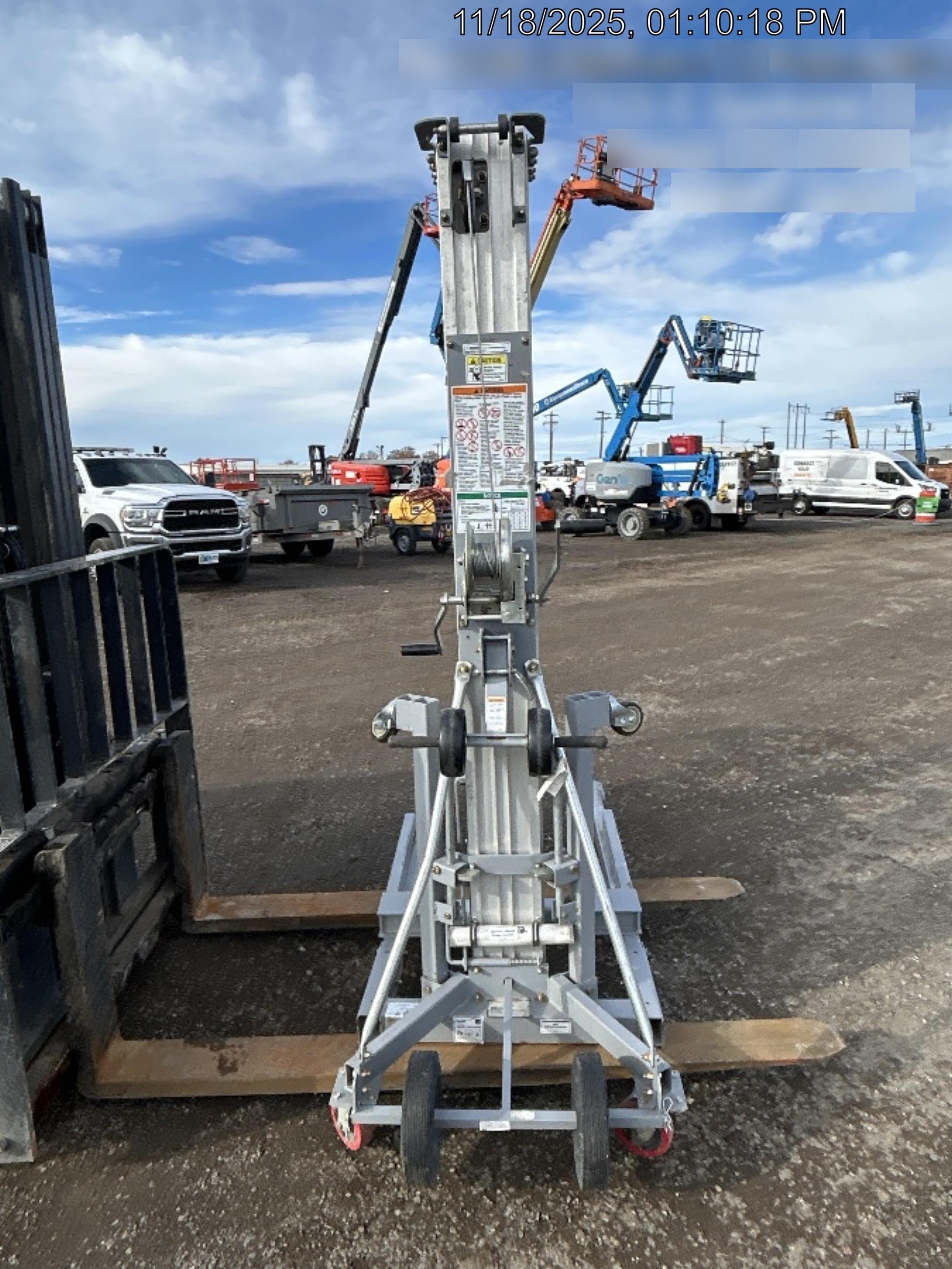 2020 GENIE SLC-24