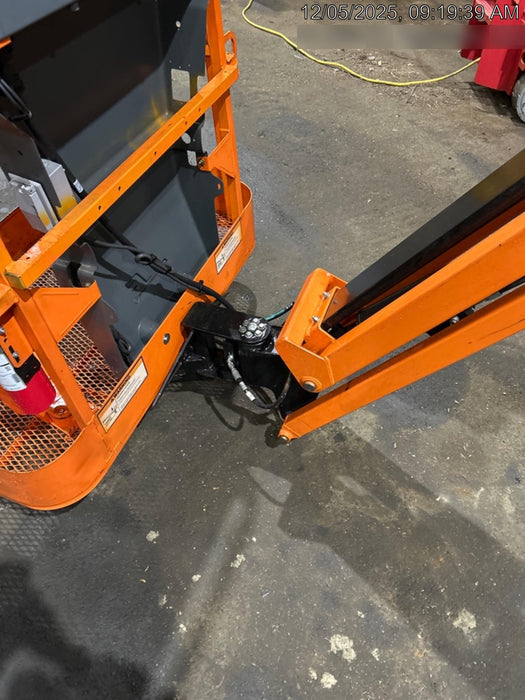 2019 JLG E300AJP