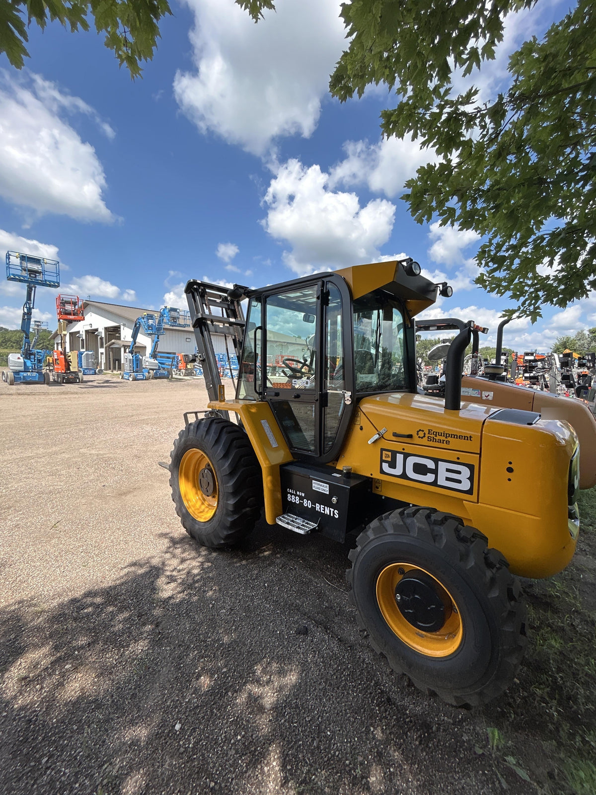 2025 JCB 930-4