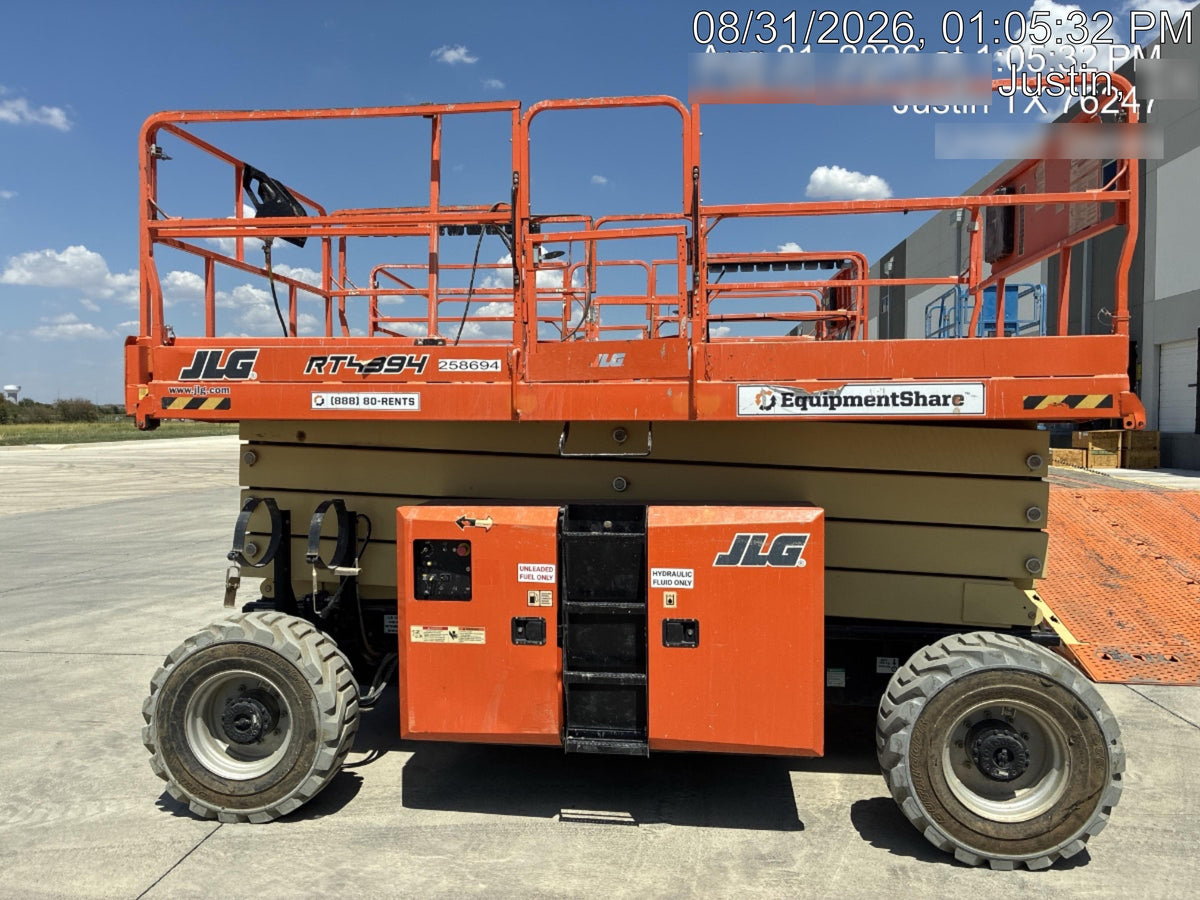 2022 JLG 4394RT