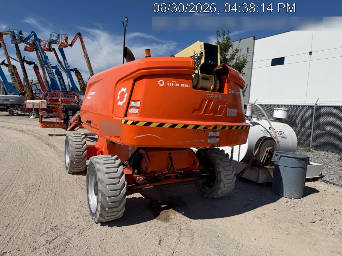 2022 JLG 660SJ