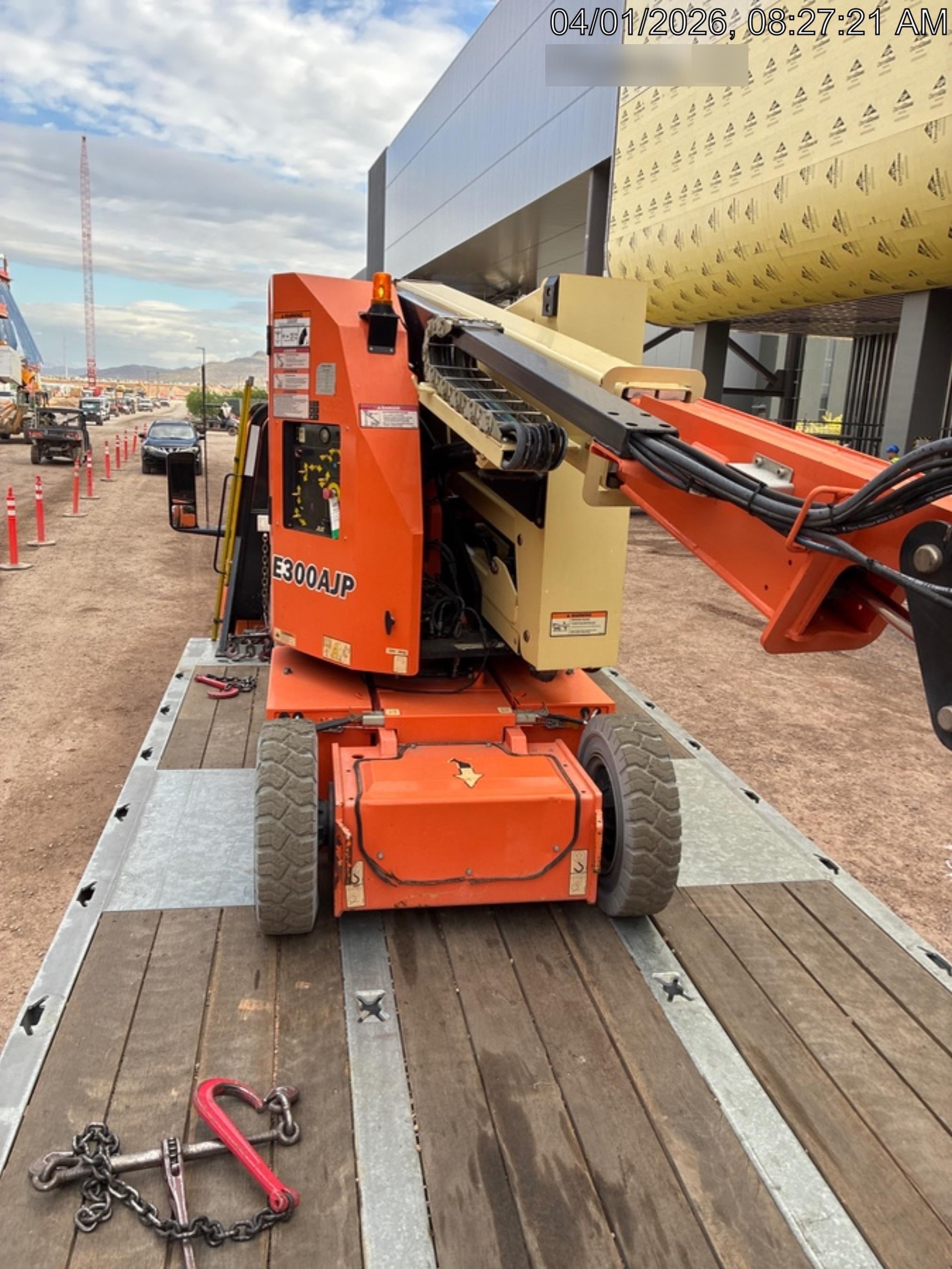 2019 JLG E300AJP