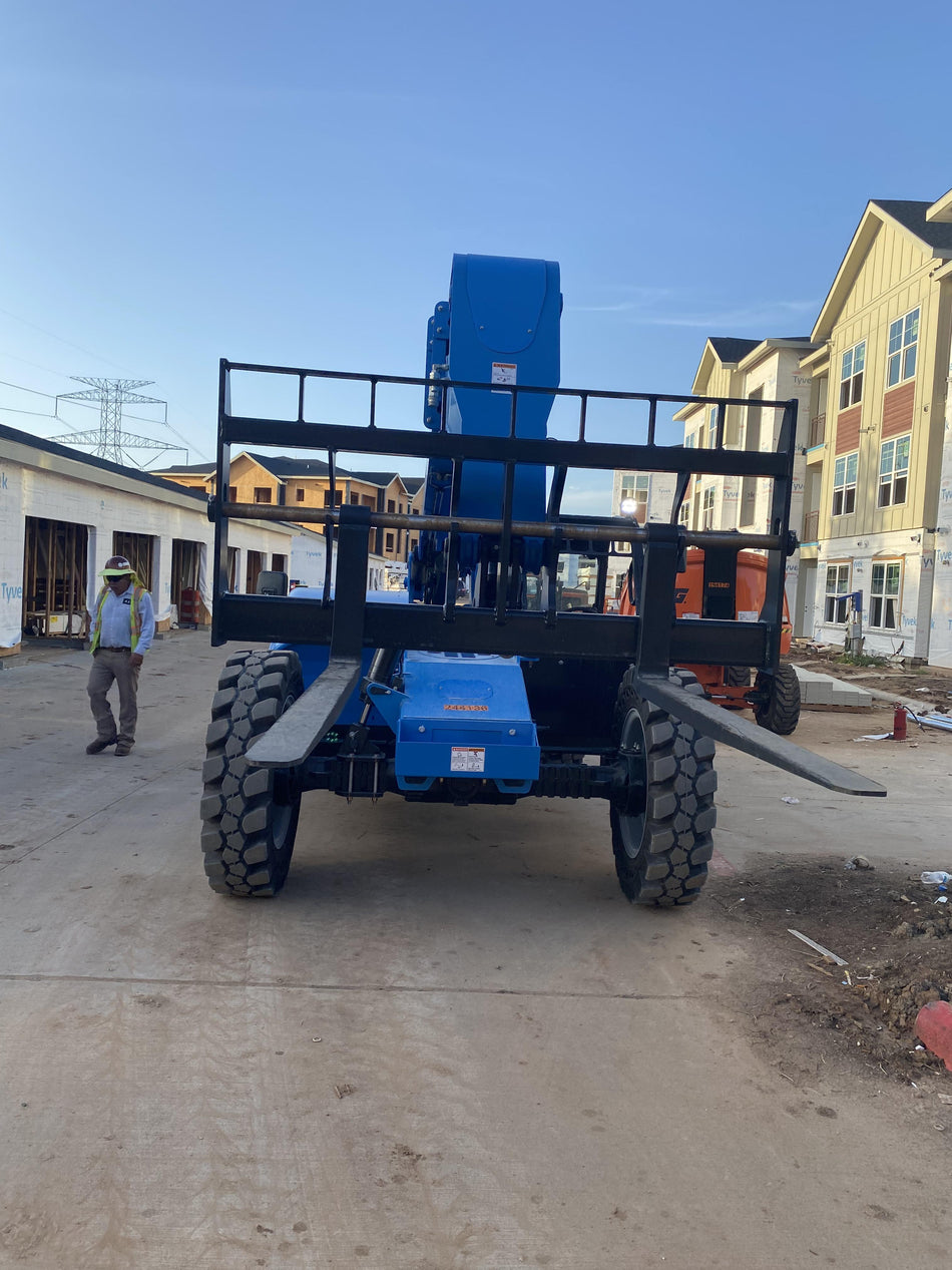 2022 GENIE GTH-844