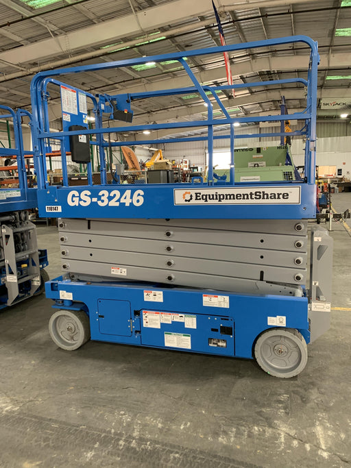 2020 Genie GS-3246 Standard, Folding full height swing gate, 800W Inverter