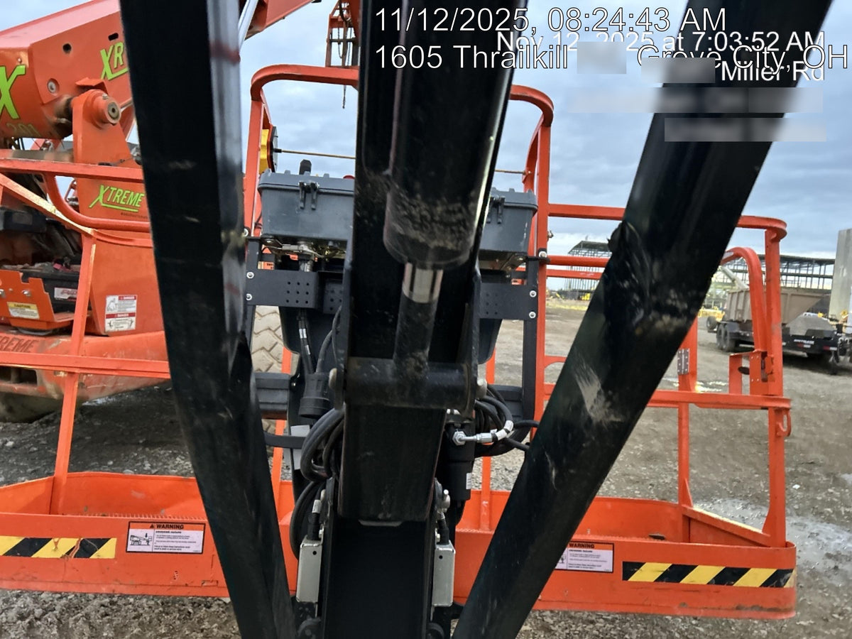 2025 JLG 860SJ