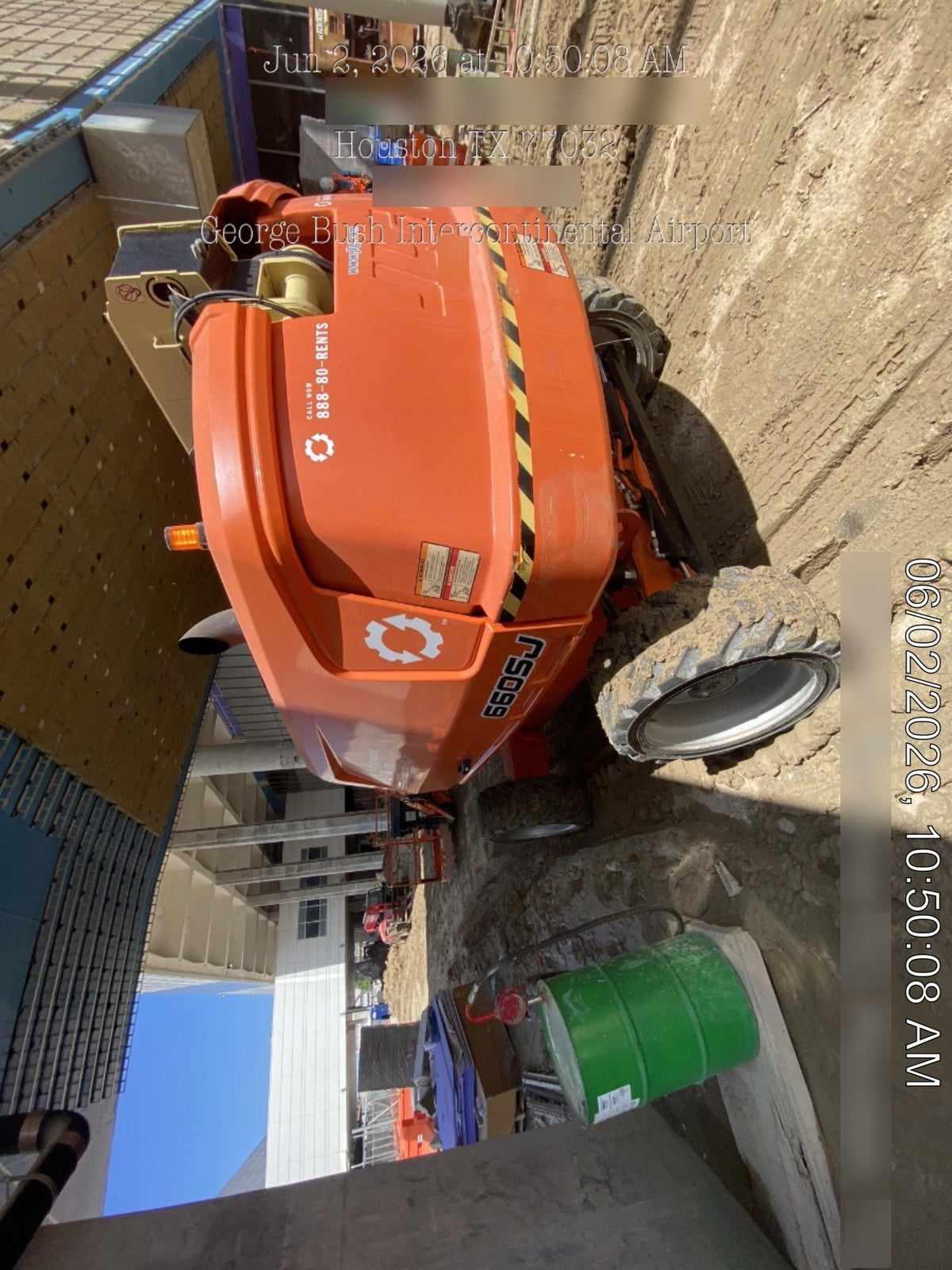 2022 JLG 660SJ