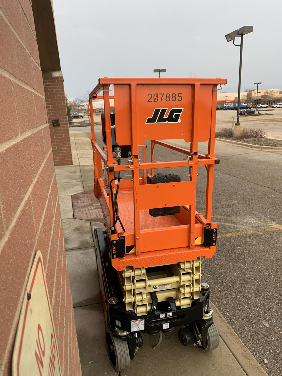 2022 JLG R1932