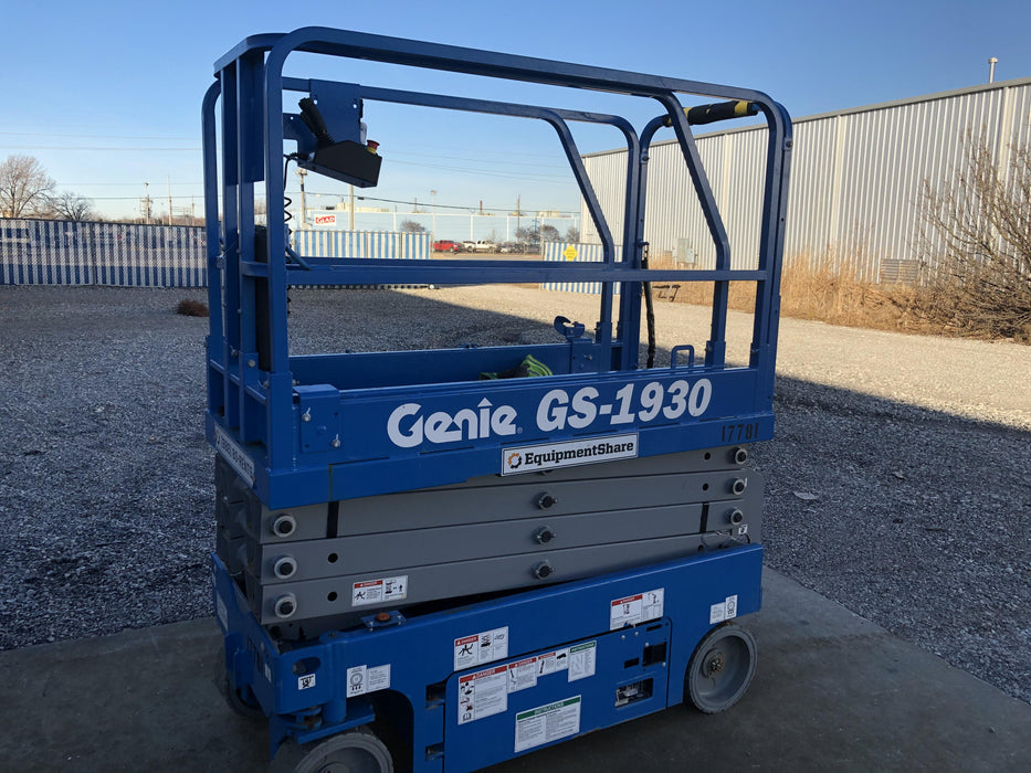 2018 Genie GS-1930 Genie GS-1930 w/Fixed Rail, Chain Entry