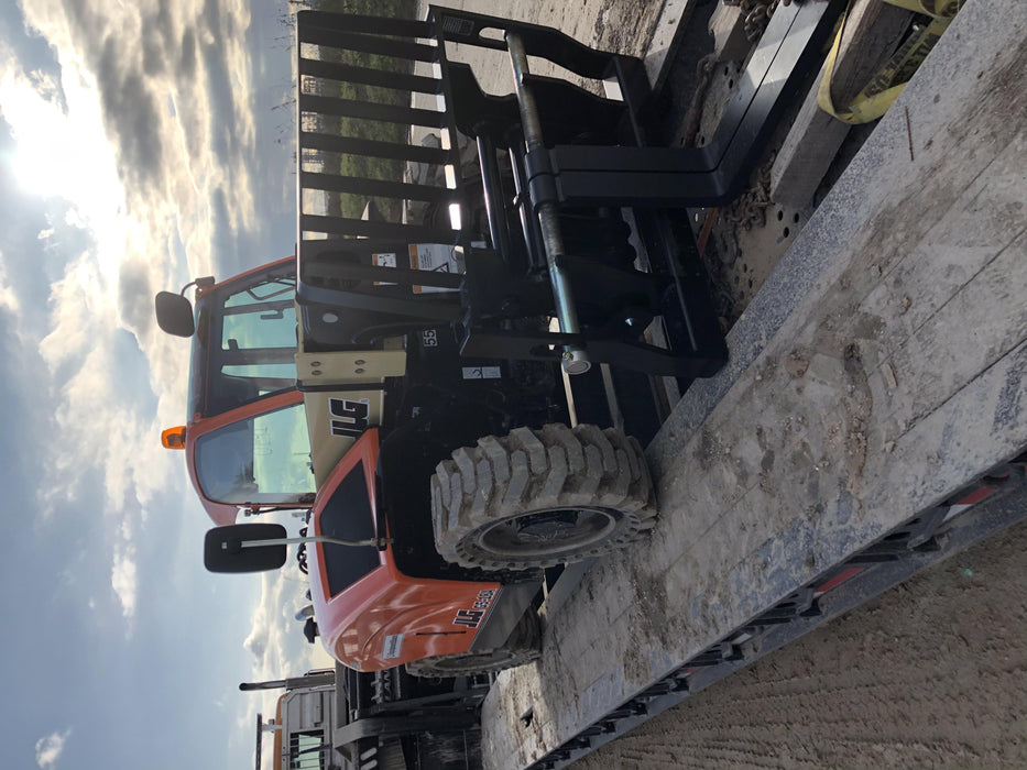 2020 JLG G5-18A Cab/Heat/Air, NM Solid Tires, Beacon w/48" Carriage, 48" Pallet Forks