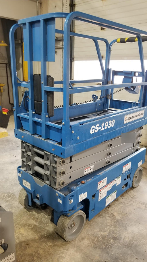 2020 Genie GS-1930 Solid Non Marking Tires, Beacon, Folding rails with half height swing gate