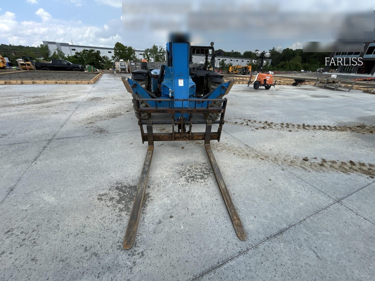 2018 Genie GTH-1056 Genie GTH-1056 w/ROPS, Work Lights, Solid Tires, RH Cab Mesh, Beacon, 60" Carriage and Forks