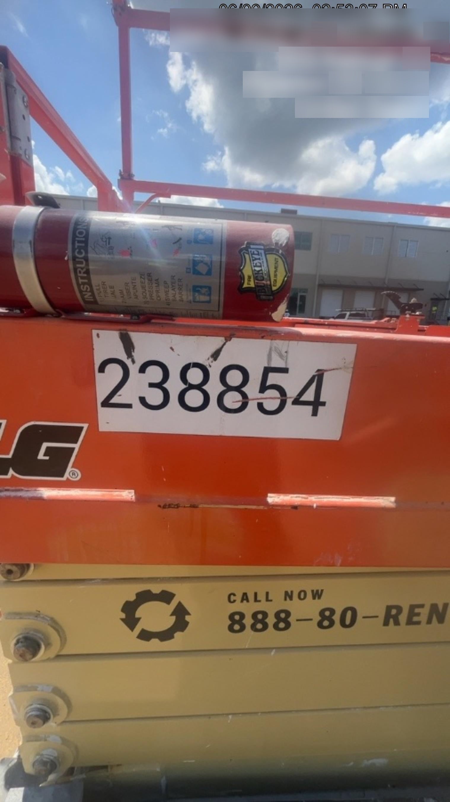 2022 JLG ES3246