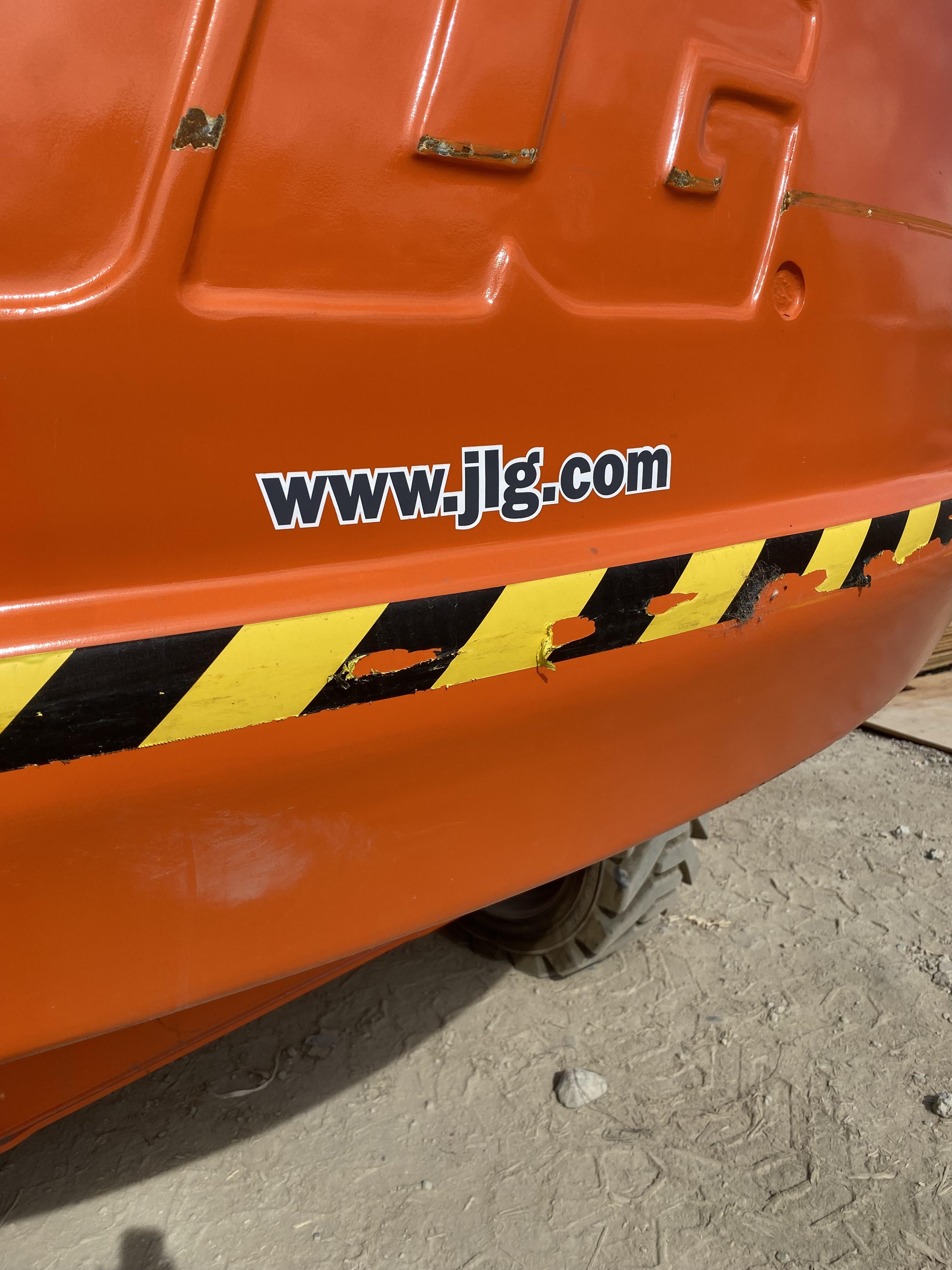 2022 JLG 860SJ