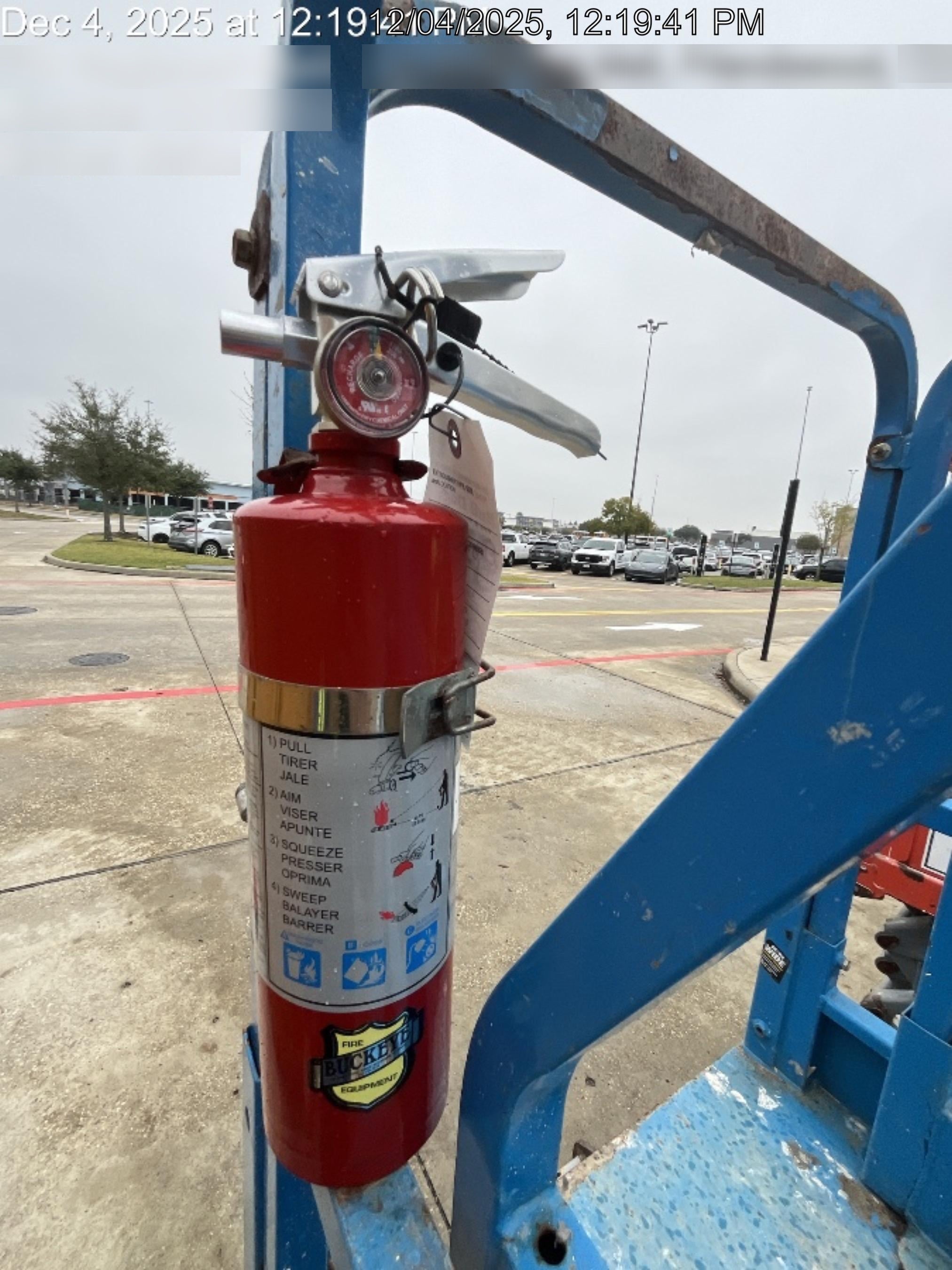 2017 Genie GS-1930 Genie GS-1930 Lift w/Fixed Rail and Chain Entry