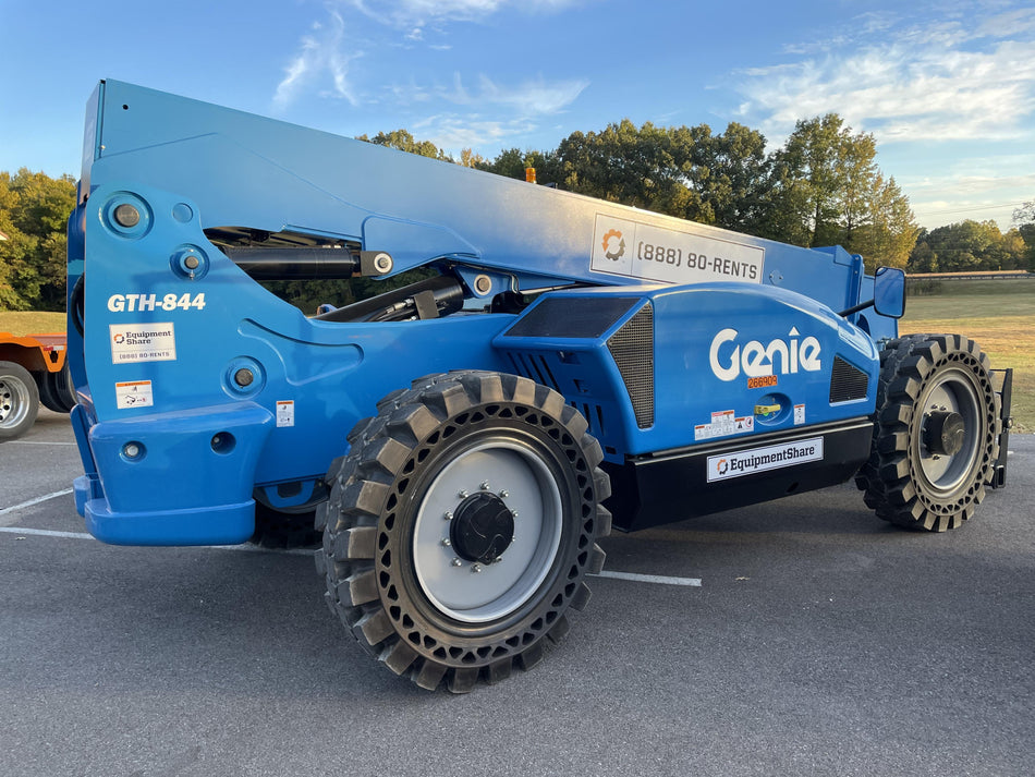 2022 GENIE GTH-844
