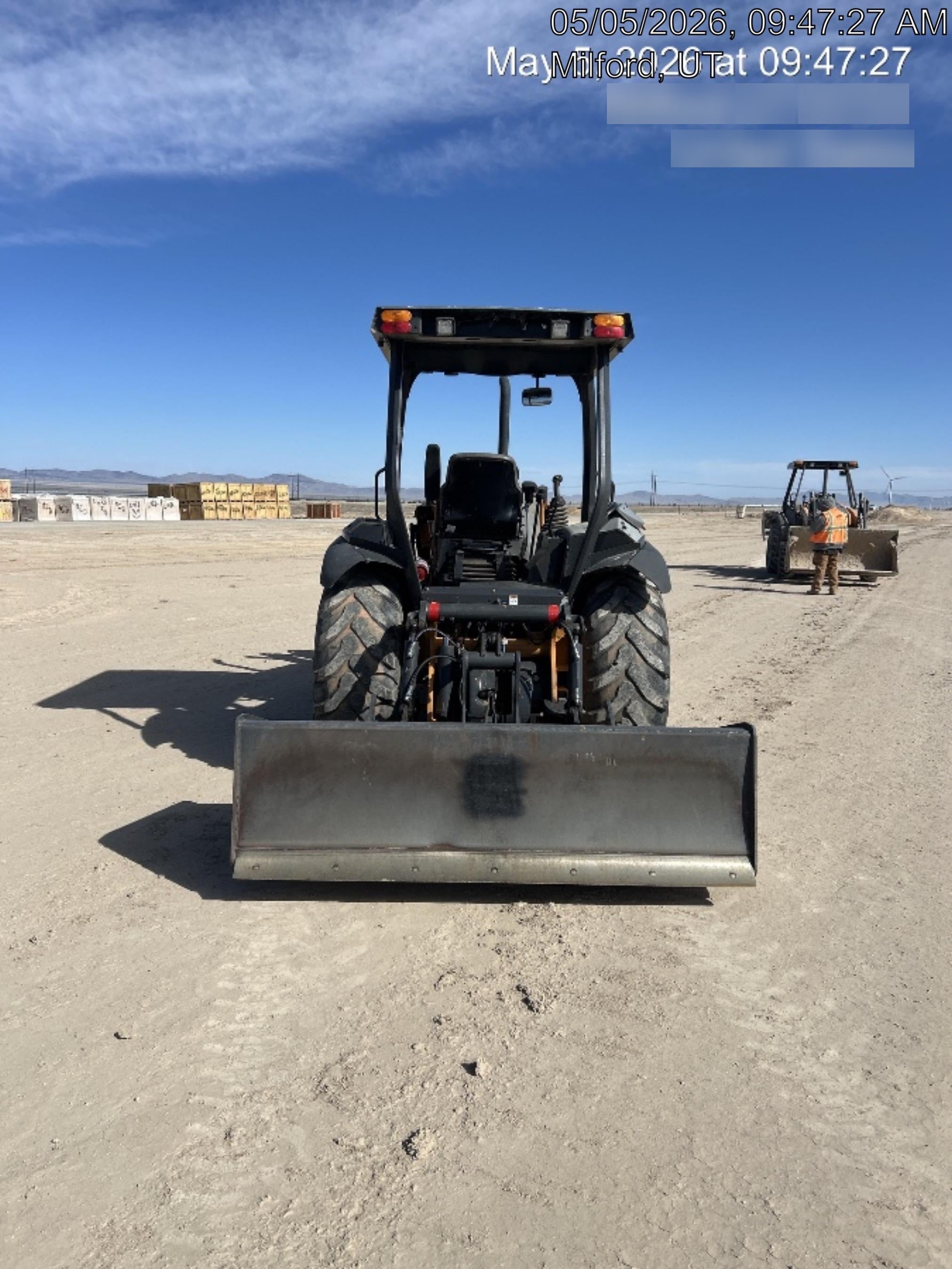 2023 CASE 570N EP