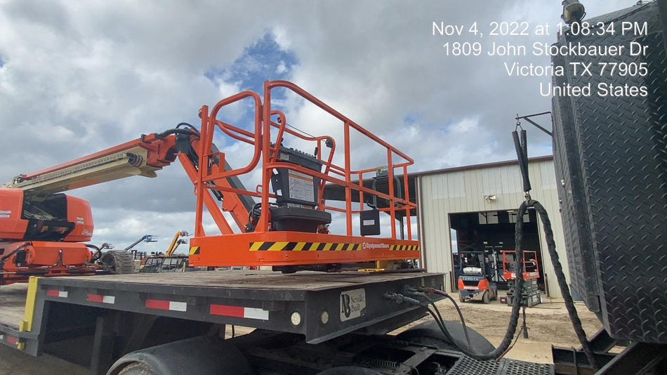 2022 JLG 660SJ