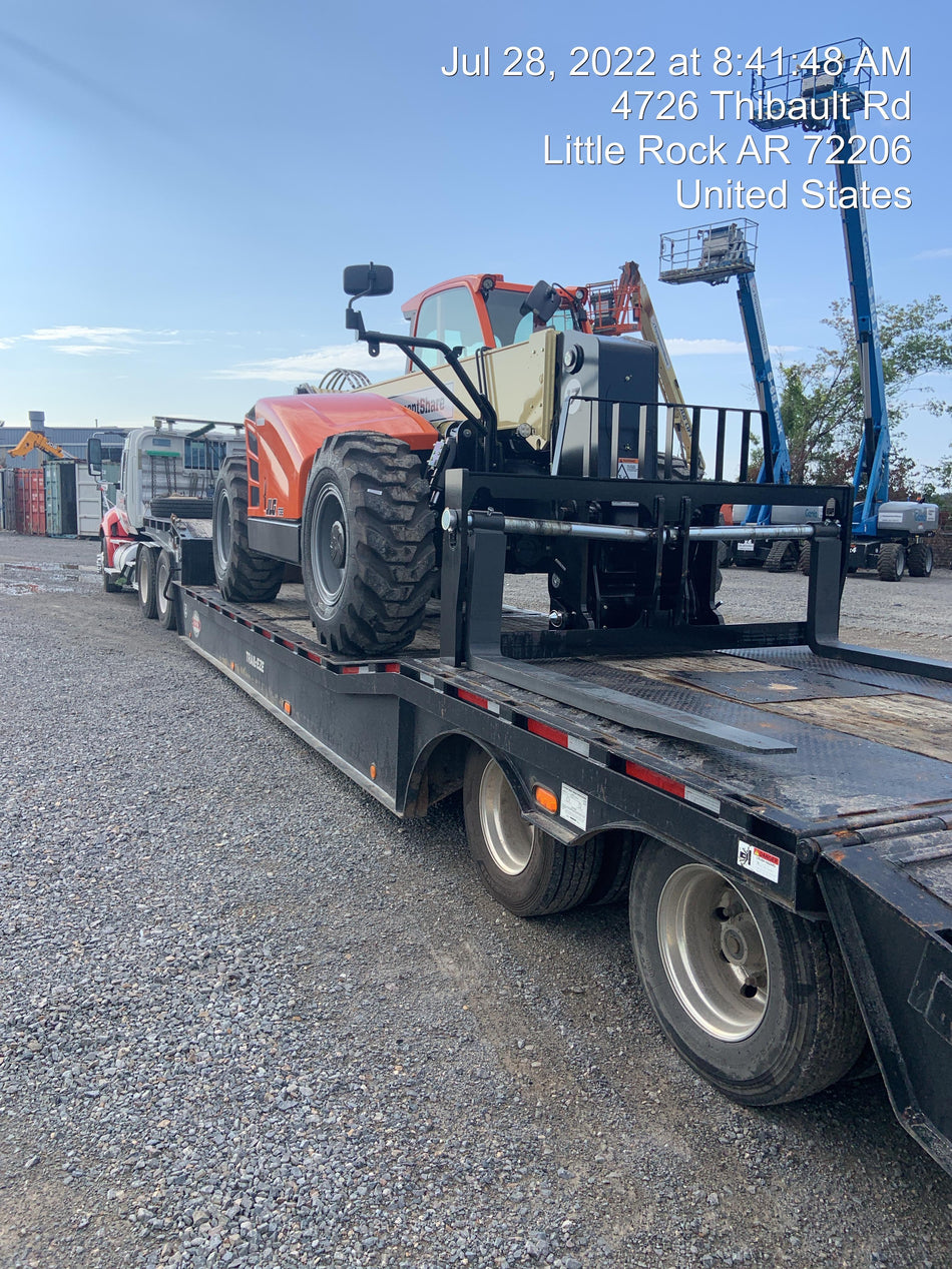 2022 JLG 1732