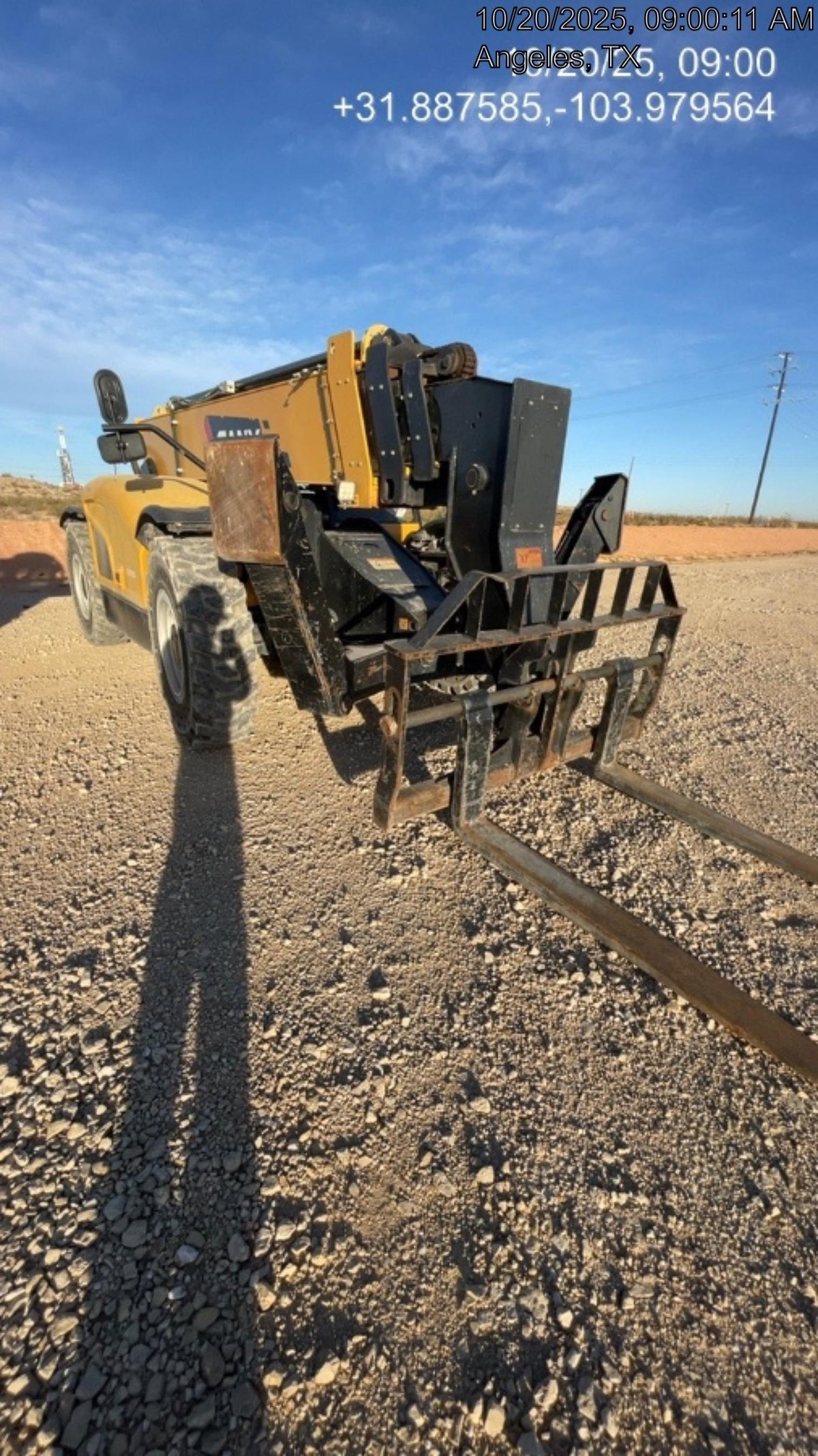 2021 SANY STH1056