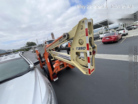 2022 JLG T350