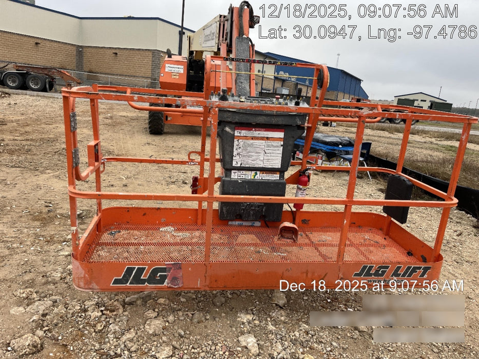 2019 JLG 860SJ