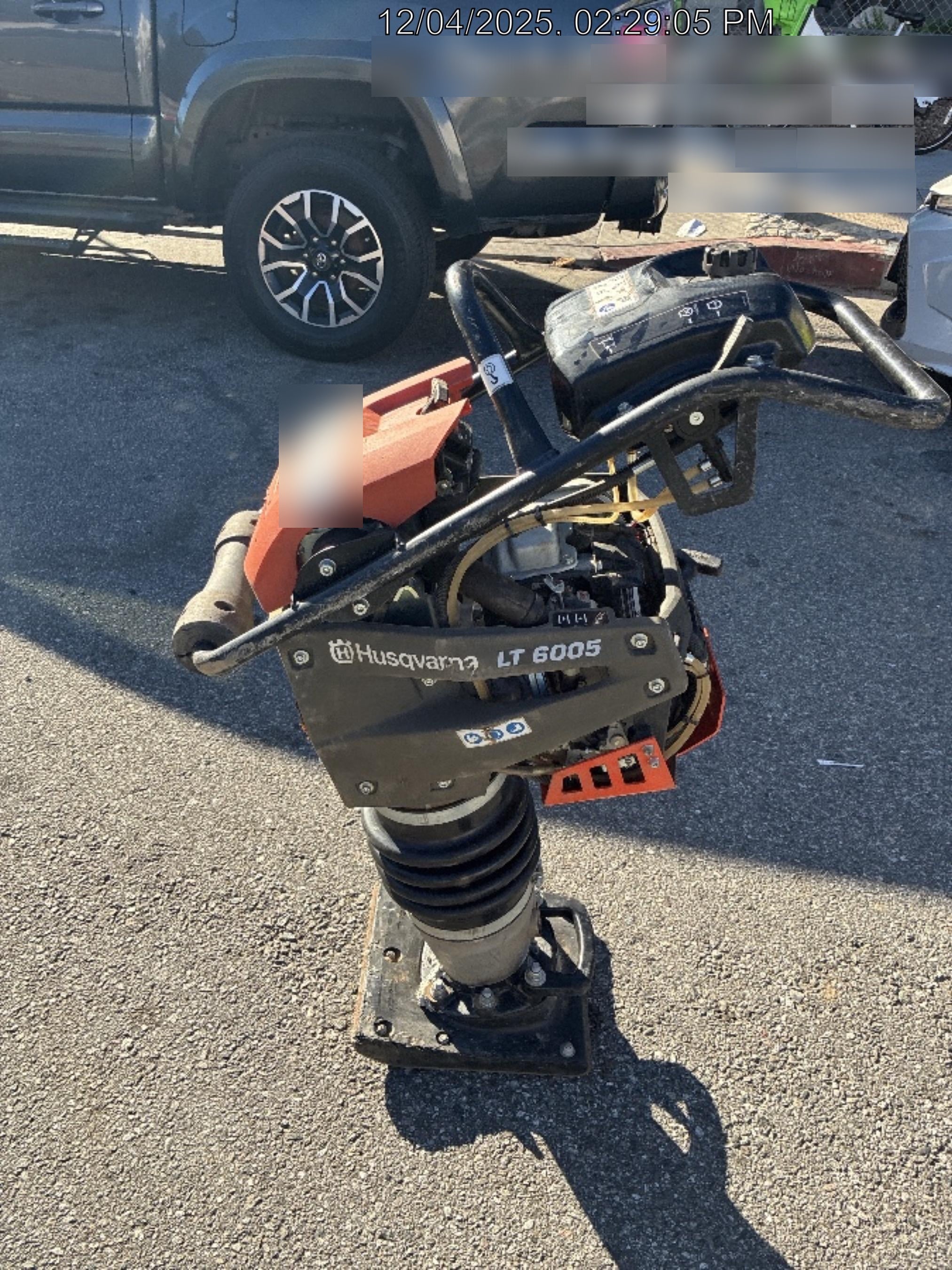 2025 HUSQVARNA LT6005