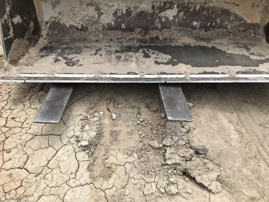 2020 JOHN DEERE 96" Loader Fork Carriage - John Deere