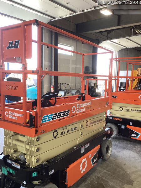 2022 JLG ES2632